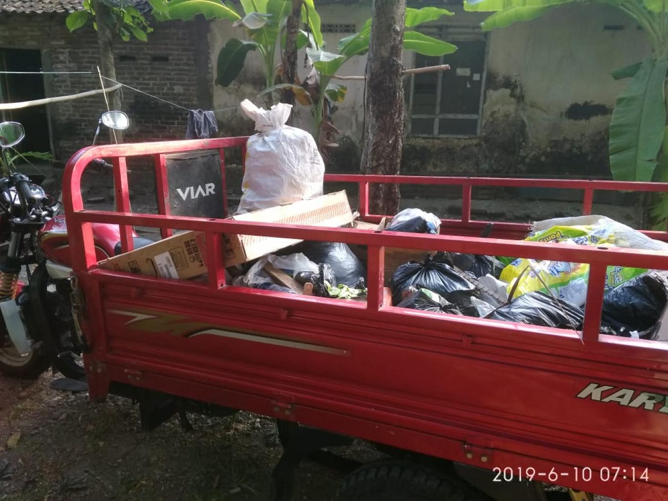 Pengelolaan Sampah Rumah Tangga Website Kalurahan Murtigading